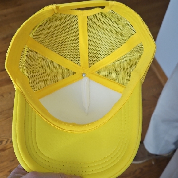 Hand Crafted Yellow and White POP Cap - Picture 5 of 10